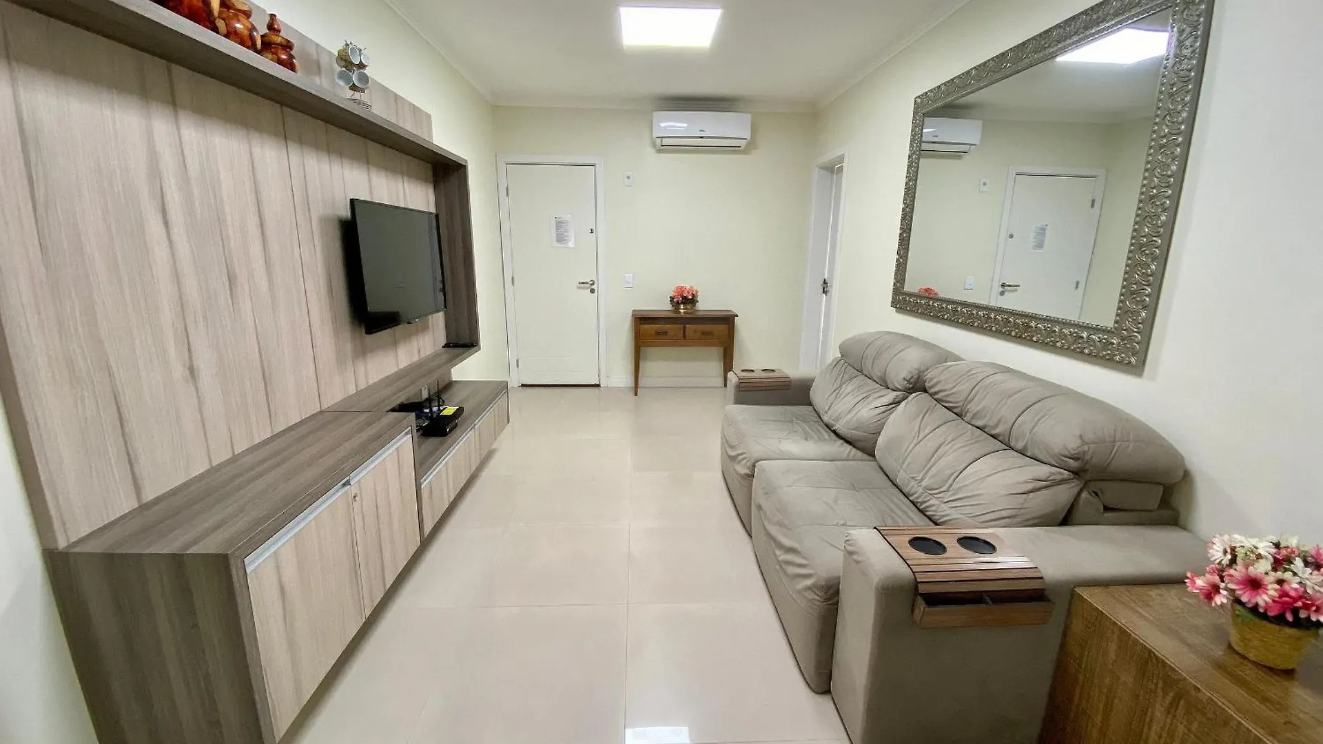 Apartment Res. Praia Di Capri Bombinhas Brasilien